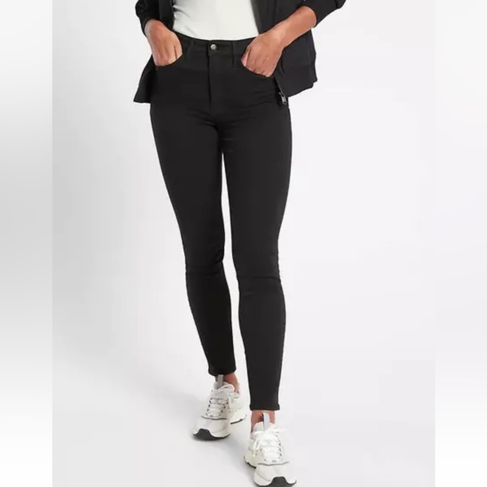 Athleta Black Flex Ultra Sculpt Flattering Skinny Jean W1429 Sz 8